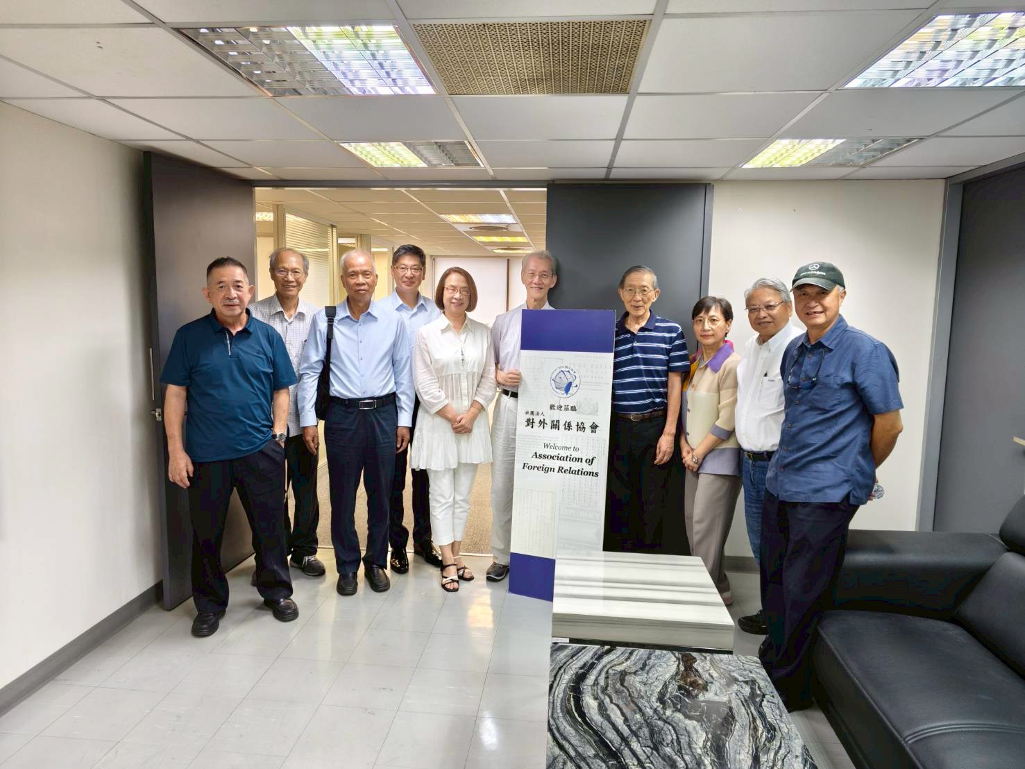 Trilateral Relations among US, Mainland China and Taiwan