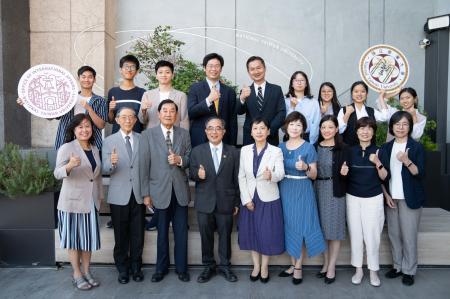 「高森先生與譚芳蓂女士夫婦國際交流紀念獎助學金永續基金」捐贈感恩茶會